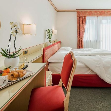 Hotel Capannina Cortina dʼAmpezzo Eksteriør billede
