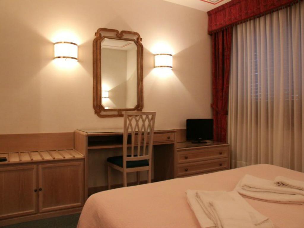 Hotel Capannina Cortina dʼAmpezzo Værelse billede